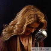 Chantal Chamberland Lyrics