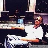 Dj Pooh Lyrics