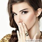 Lara Scandar Lyrics